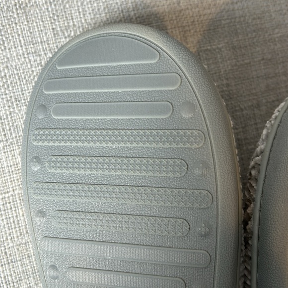 Evshine Warm Knit House Slippers Chenille Slippers Memory Foam Outdoor Soles sz9 - Picture 10 of 11